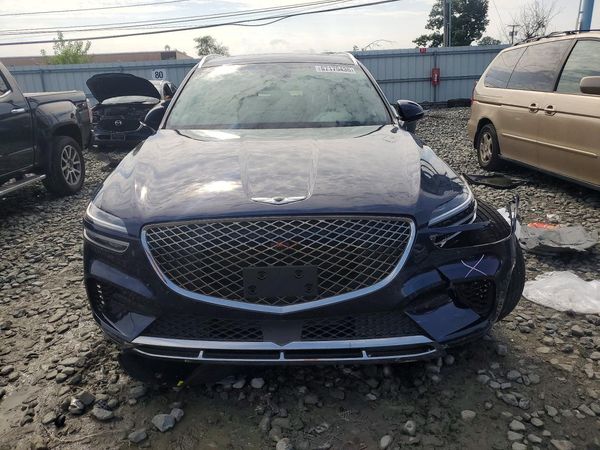 2025 GENESIS GV70