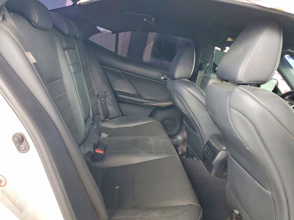 2015 LEXUS IS