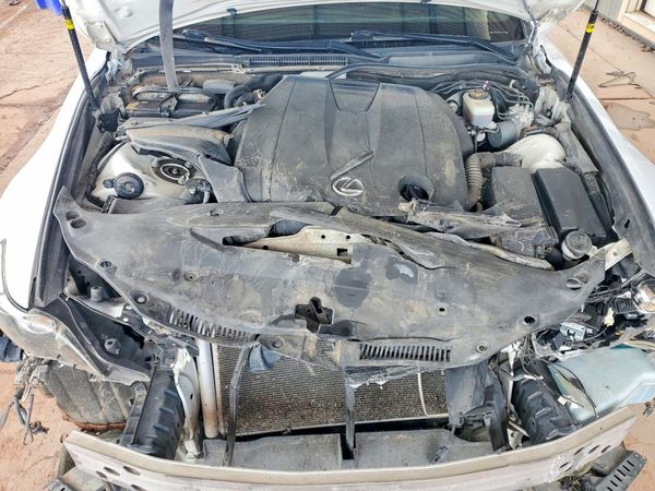 2015 LEXUS IS