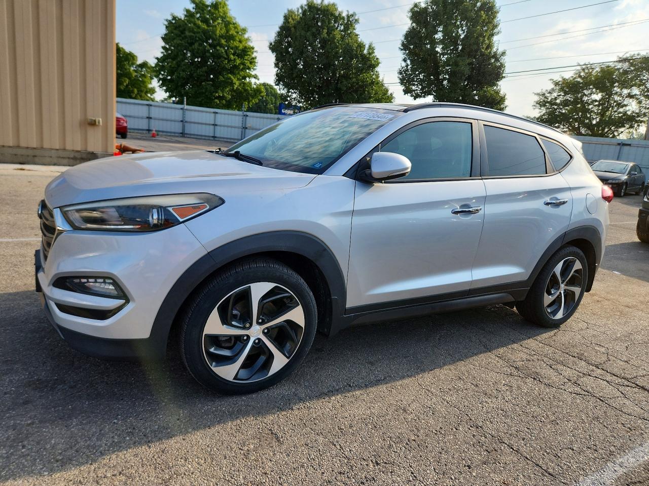 2016 HYUNDAI TUCSON