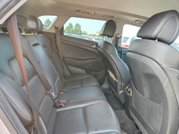 2016 HYUNDAI TUCSON
