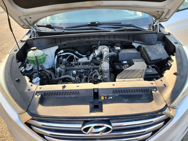 2016 HYUNDAI TUCSON