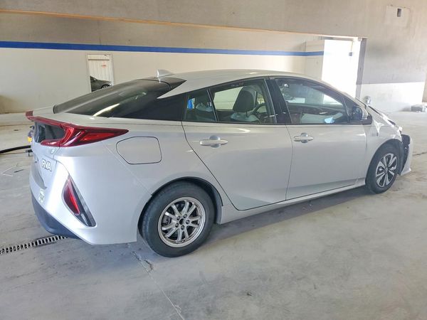 2017 TOYOTA PRIUS Three/Four/Four Adv