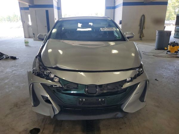 2017 TOYOTA PRIUS Three/Four/Four Adv