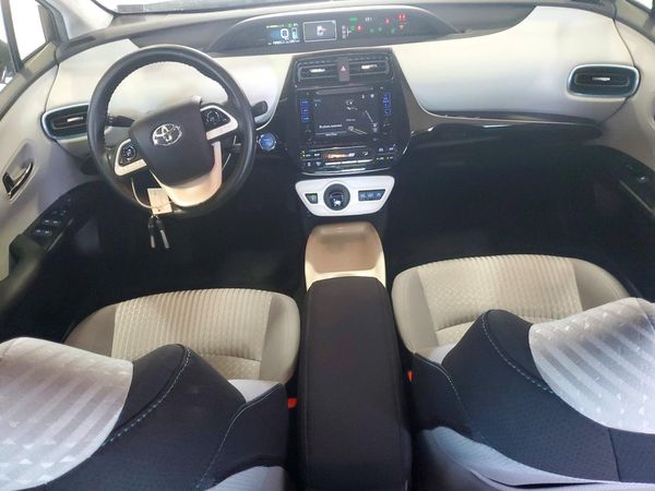 2017 TOYOTA PRIUS Three/Four/Four Adv