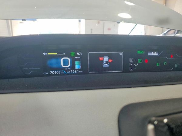 2017 TOYOTA PRIUS Three/Four/Four Adv
