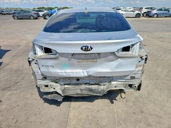 2017 KIA FORTE