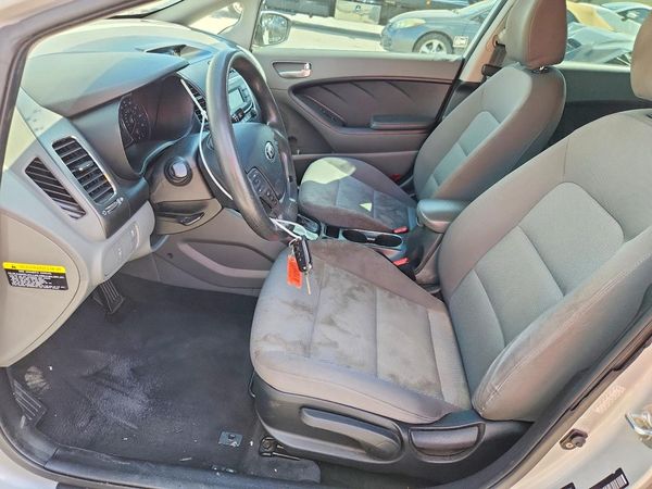 2017 KIA FORTE