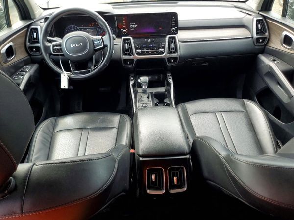 2022 KIA SORENTO