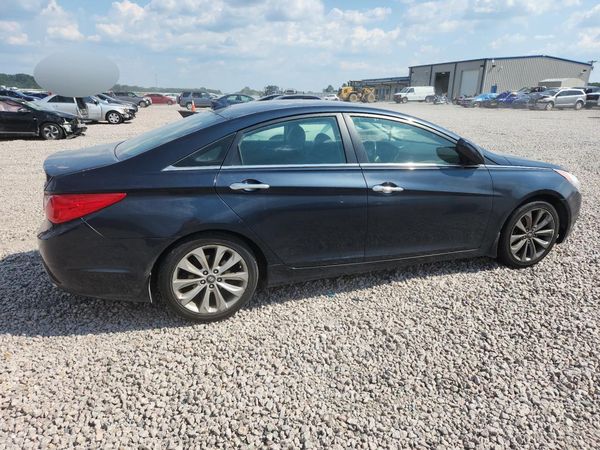 2012 HYUNDAI SONATA Middle level