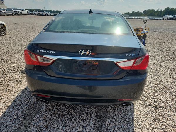 2012 HYUNDAI SONATA Middle level