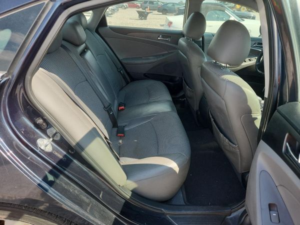 2012 HYUNDAI SONATA Middle level