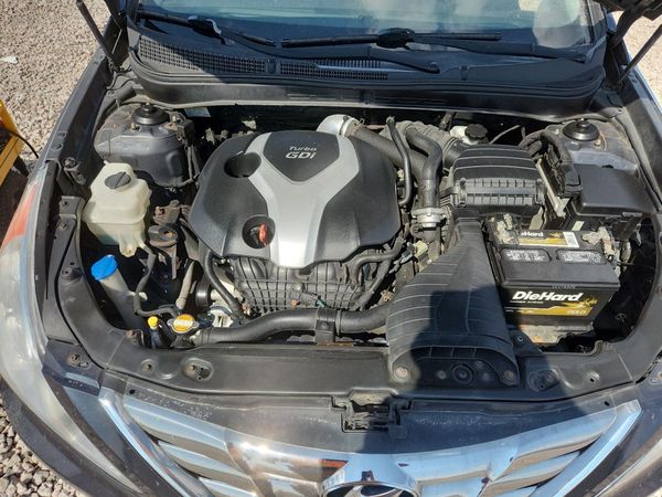 2012 HYUNDAI SONATA Middle level