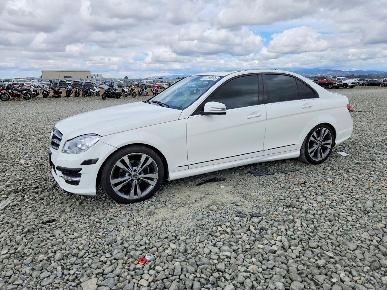 2014 MERCEDES-BENZ C C250