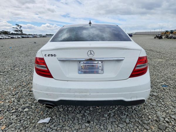 2014 MERCEDES-BENZ C C250