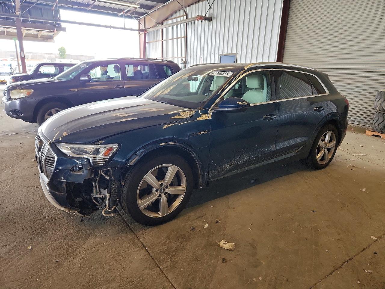 2019 AUDI E-TRON