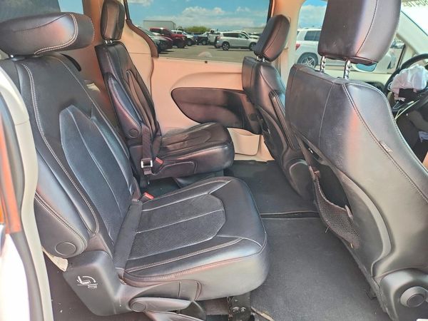 2022 CHRYSLER PACIFICA
