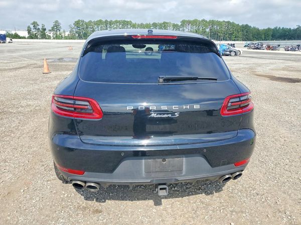 2018 PORSCHE MACAN Macan S