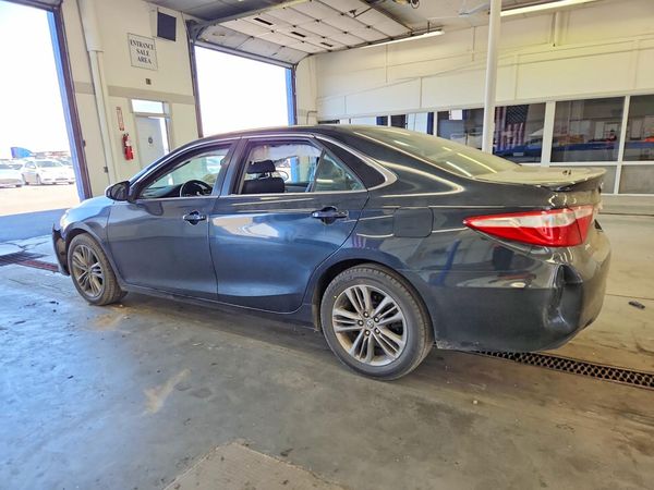 2016 TOYOTA CAMRY