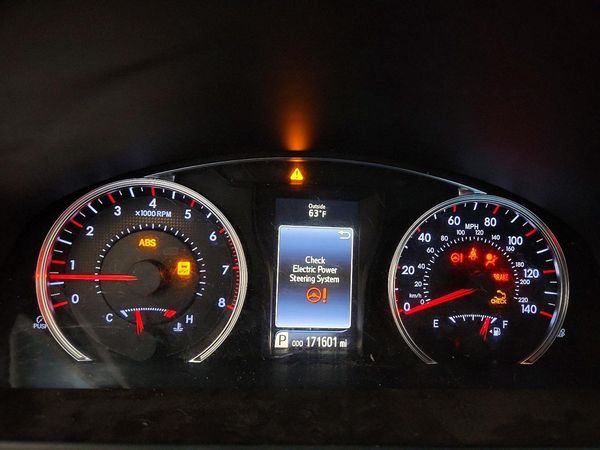 2016 TOYOTA CAMRY