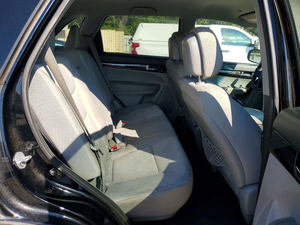 2013 KIA SORENTO Base / LX