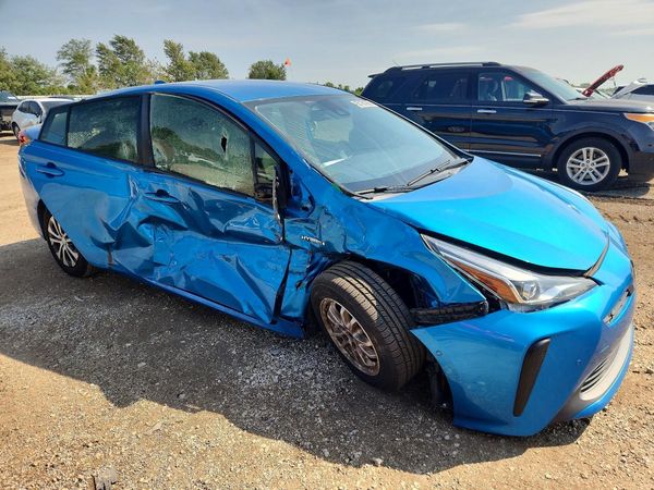 2020 TOYOTA PRIUS — Passenger 3/4
