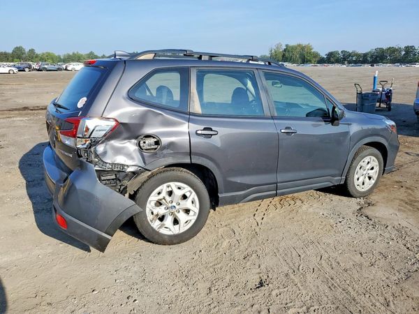 2021 SUBARU FORESTER Base