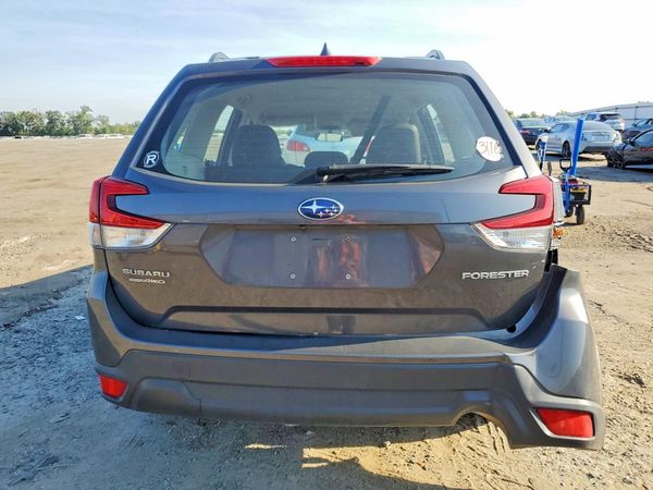 2021 SUBARU FORESTER Base