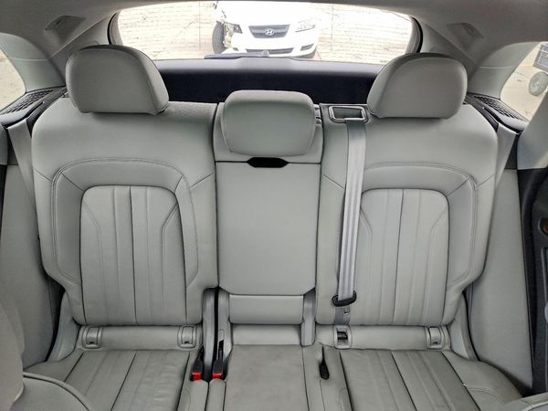 2018 AUDI Q5 quattro Premium Plus