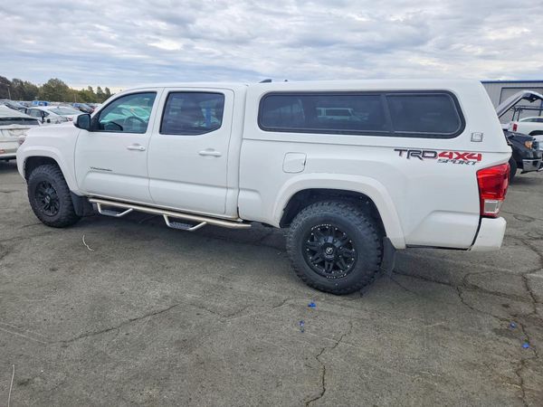 2017 TOYOTA TACOMA