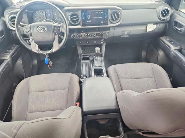 2017 TOYOTA TACOMA
