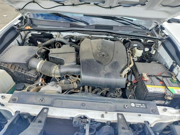 2017 TOYOTA TACOMA