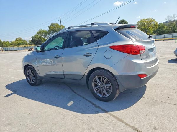 2015 HYUNDAI TUCSON GLS (Middle)
