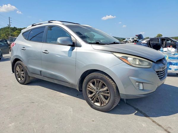 2015 HYUNDAI TUCSON GLS (Middle)