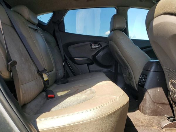 2015 HYUNDAI TUCSON GLS (Middle)