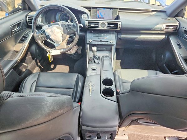 2016 LEXUS IS 300 — CKPT