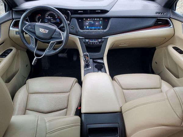 2018 CADILLAC XT5