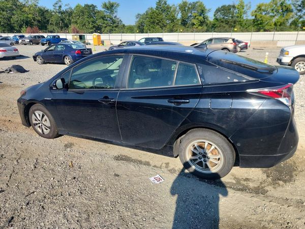 2018 TOYOTA PRIUS