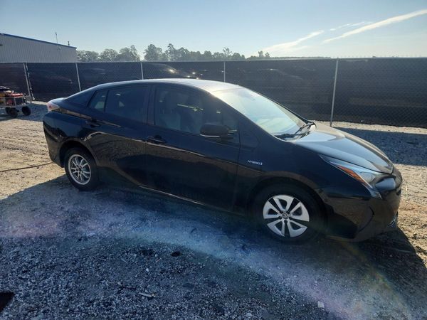 2018 TOYOTA PRIUS