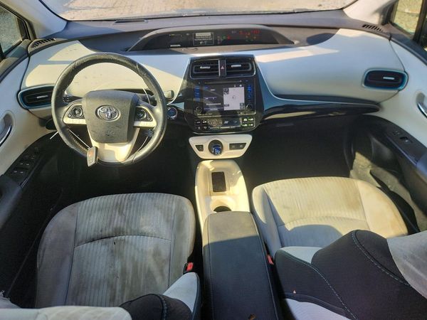 2018 TOYOTA PRIUS