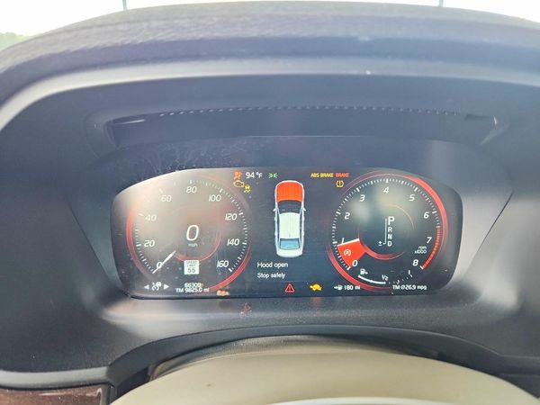 2017 VOLVO S90 Momentum