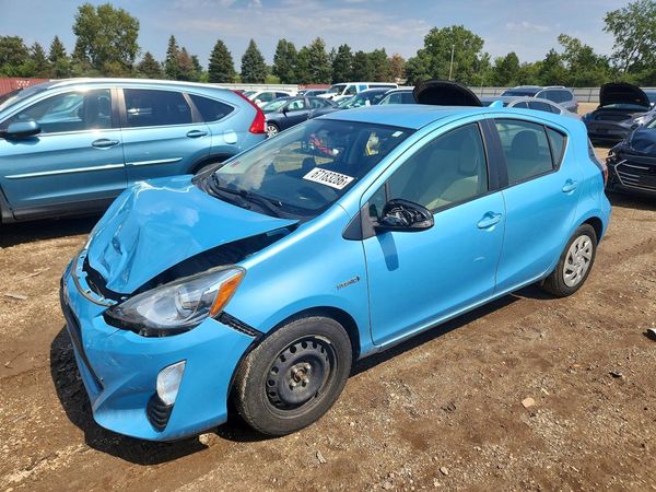 2016 TOYOTA PRIUS C ON