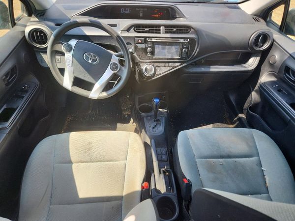 2016 TOYOTA PRIUS C ON