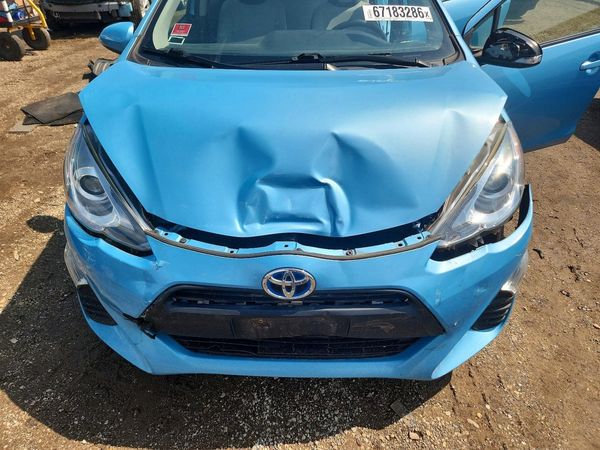 2016 TOYOTA PRIUS C ON