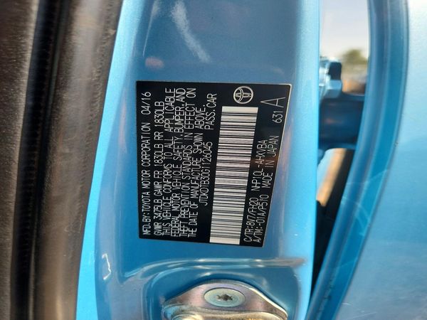 2016 TOYOTA PRIUS C ON