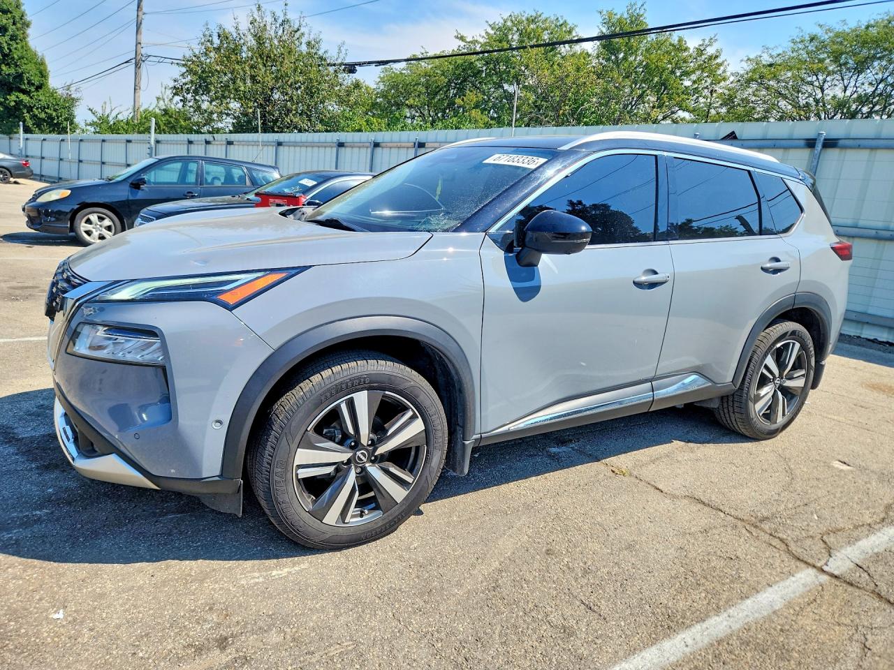 2022 NISSAN ROGUE Platinum — Front 3/4