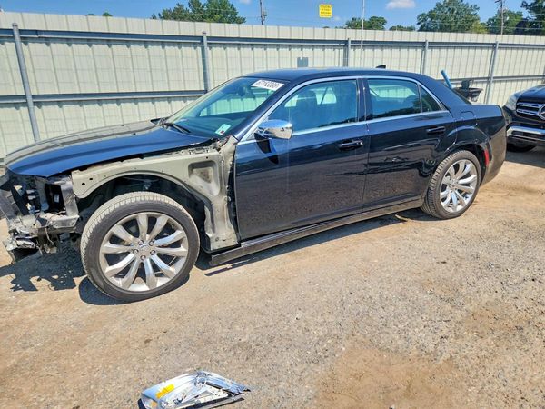 2020 CHRYSLER 300