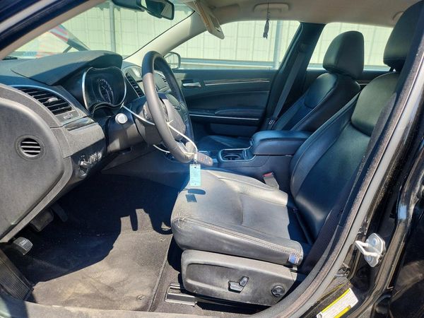 2020 CHRYSLER 300