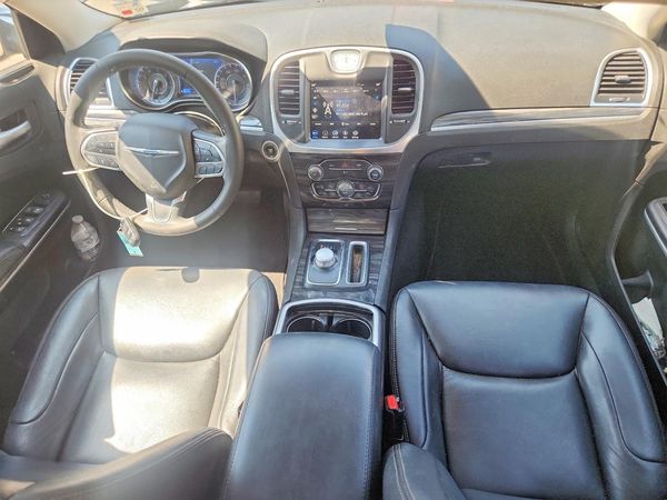 2020 CHRYSLER 300