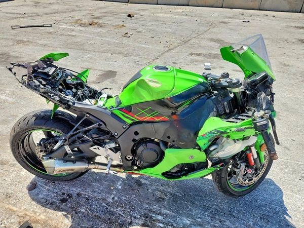 2024 KAWASAKI ZX1002 M